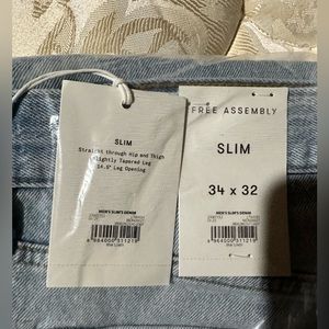 Free Assembly Light Medium Wash Slim Jean 34 x 32